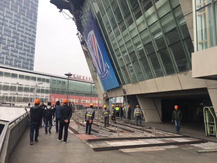 这是怀斯曼本赛季第21场比赛，也是他这个赛季的第一场胜利。